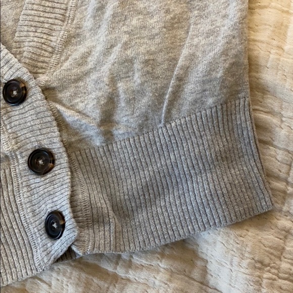 H o l l i s t e r • Cropped cardigan - Picture 3 of 6